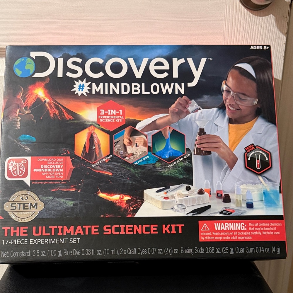 Discovery Mindblown 3-in-1 Science Kit with Red and Blue Accents